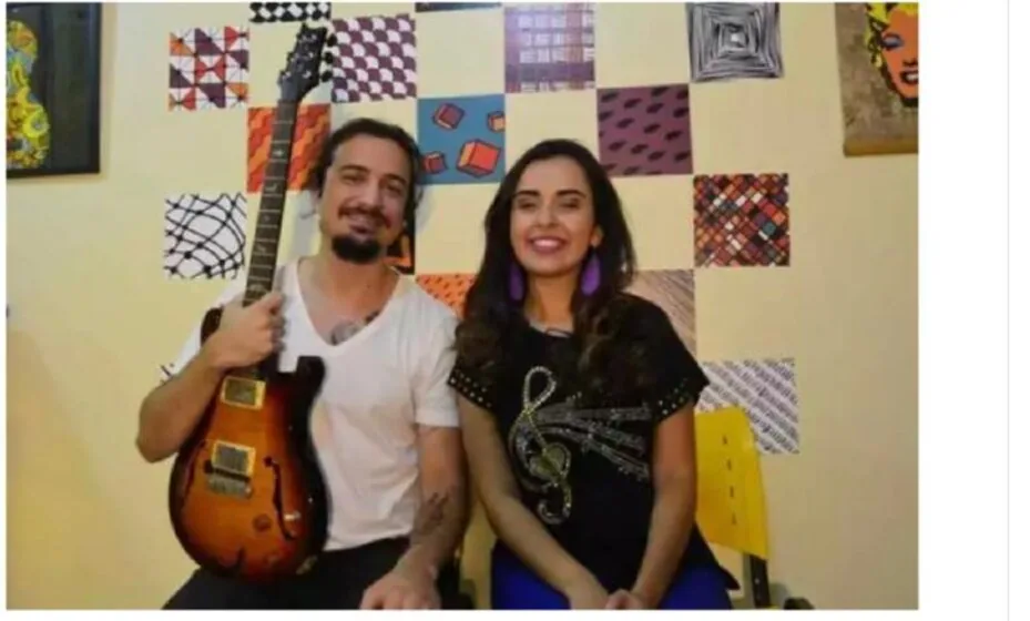 Caio Antunes e Ingrid Cardozo — banda do tributo O Trem Azul